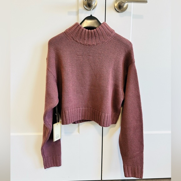 Aritzia Wilfred free Cropped 100% Merino wool sweater size XXS - Picture 1 of 7